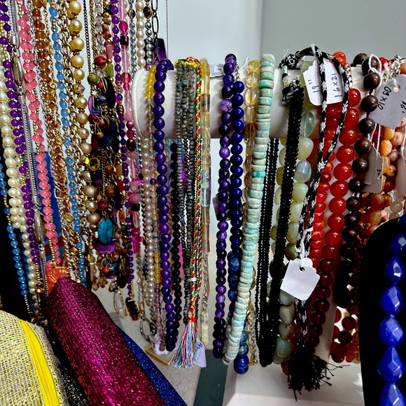 Saturday morning Jewels - Picture 1 of 1
